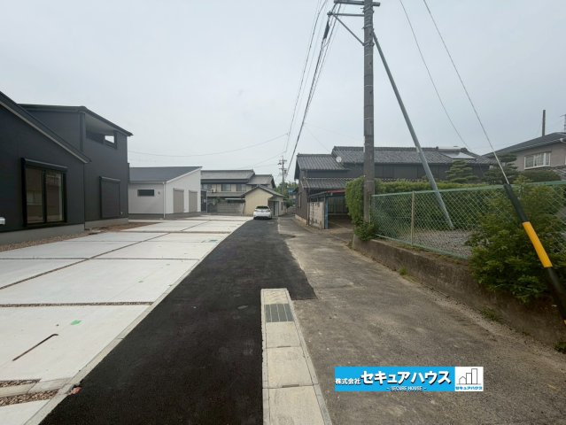 【今すぐご案内可能】知多市金沢字郷中　全4棟の前面道路含む現地写真|事前予約にて現地ご見学いただけます！お気軽にお問い合わせください♪
■株式会社　セキュアハウス■
住宅ローンに強く、知識、経験豊富なスタッフ在籍
お客様に寄り添い、ご成約後もサポート致します。