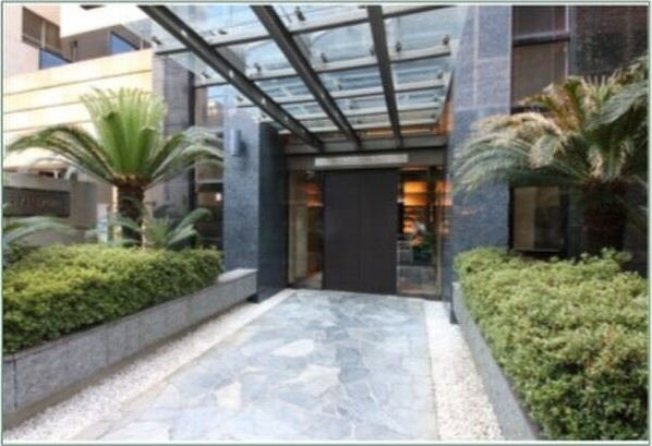 セノアタワー泉のエントランス