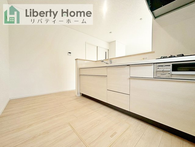 つくばみらい市小絹第4　新築戸建　4号棟のキッチン