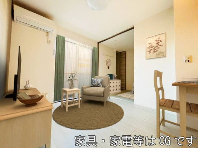 藤沢市藤沢のアパートの居間・リビング