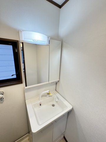 マイホームあきる野高尾の独立洗面台