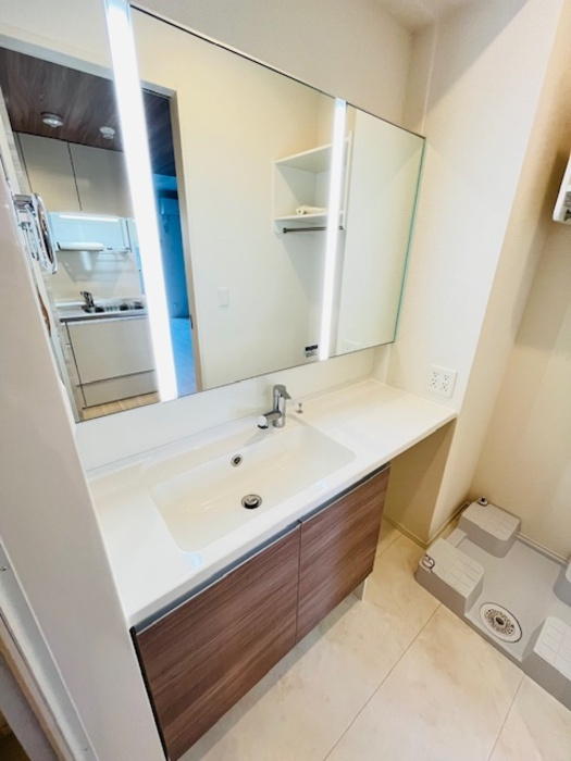 ファンウェーブ湘南藤沢の洗面所