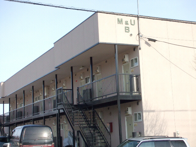 メゾンドウエムラA・Bの外観