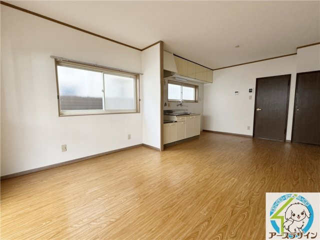 ドリームタウン西明石　グランドコテージの居間・リビング