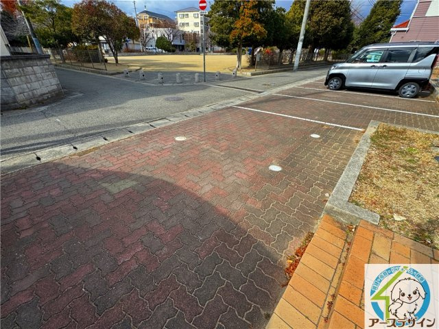 ドリームタウン西明石　グランドコテージの駐車場