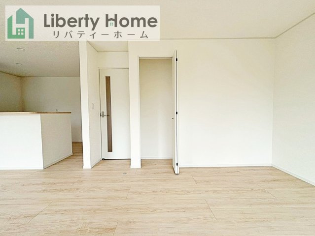 つくばみらい市小絹第4　新築戸建　5号棟の収納