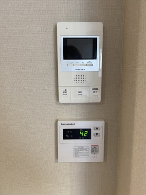 【セキュリティ】 | FRIENDS APARTMENT | 安心なモニター付きインターホンです。