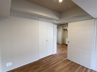 【洋室】 | FRIENDS APARTMENT | 設備でエアコンが付いている5畳の洋室になります！