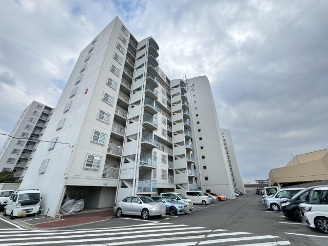 ２０２５年７月リフォーム完了◆２沿線利用可能◆ペット飼育可能◆周辺環境充実◆ファミール伏見B棟