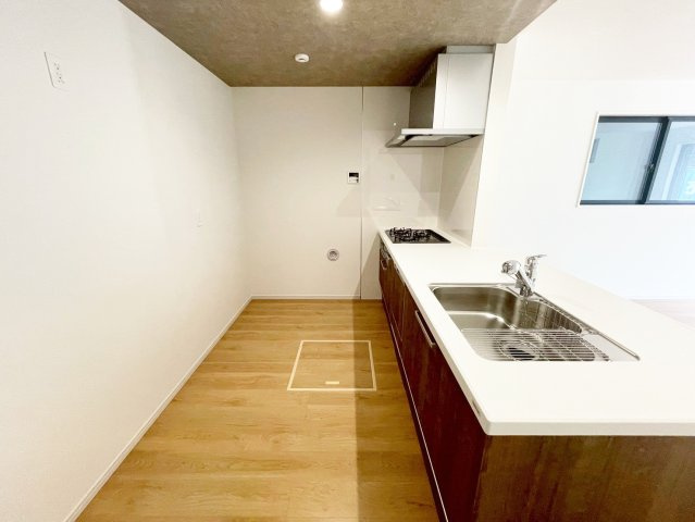 大宮西野山町のキッチン