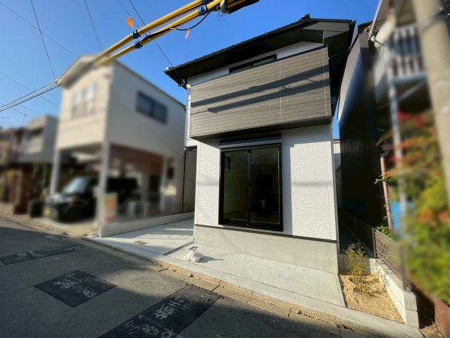 大宮西野山町の外観