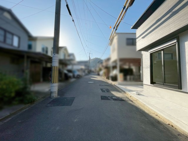 大宮西野山町の前面道路含む現地写真