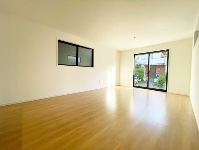 大宮西野山町の居間・リビング