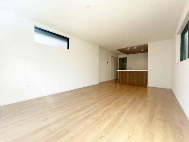 大宮西野山町の居間・リビング