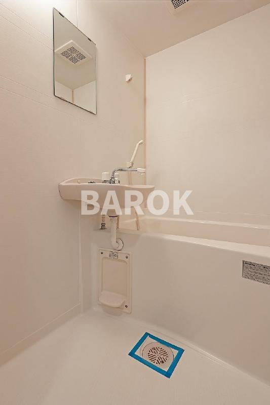 ピュアパーク駅南の浴室