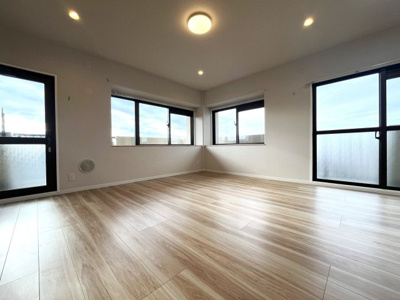 【居間・リビング】 | エンゼルハイム井尻第3 | ゆったり過ごせるリビングです