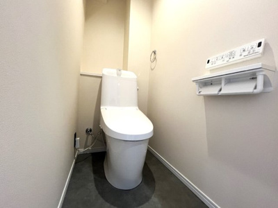 【トイレ】 | アンピール松島 | 縦型トイレはお掃除しやすいですよ♪