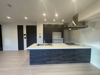 【キッチン】 | ランドアーク長丘 | カウンターキッチンなので家事をしながらお子さんの様子など見られるのでとてもいいですよ♪