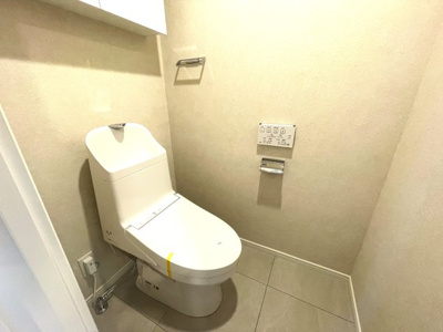 【トイレ】 | ブライトンヒルズ藤崎 | 縦型トイレは掃除しやすいですよ♪