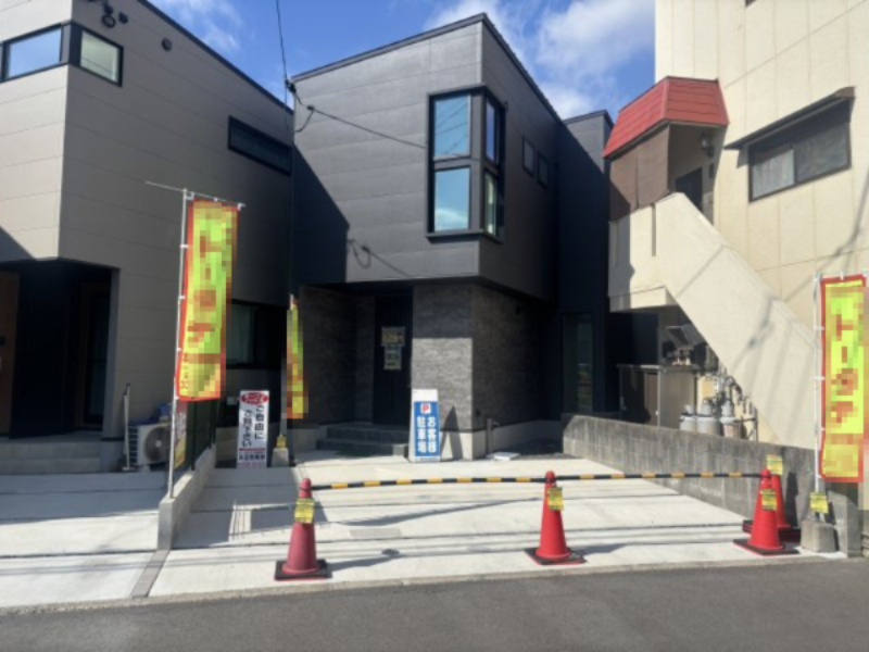 南区旭1丁目の駐車場|カースペースには2台駐車可能です。