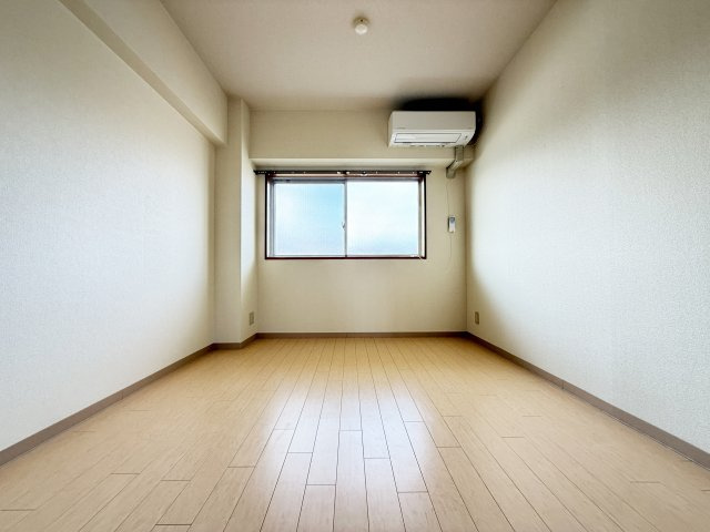 リーヴァかもべの洋室