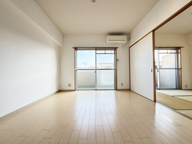 リーヴァかもべの居間・リビング