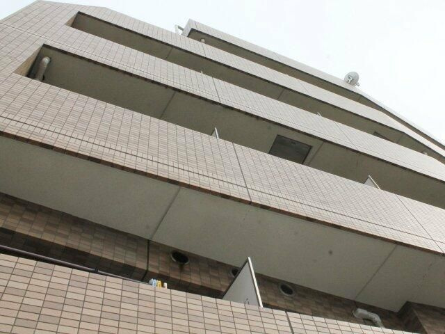 スカイコートスパシエ池袋の外観