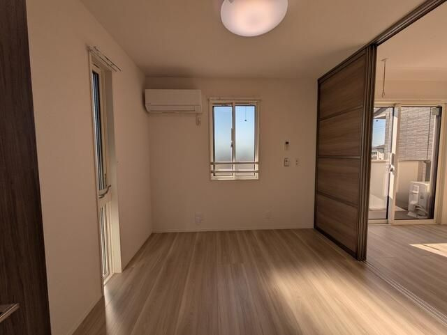 アラリア千川上水の洋室