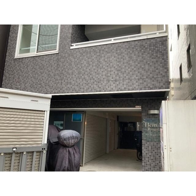 ハーキュリーズ両国のエントランス