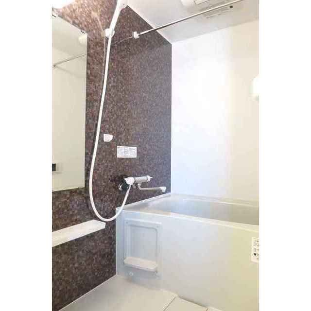 ウェルスクエア等々力の浴室