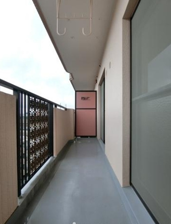 【バルコニー】