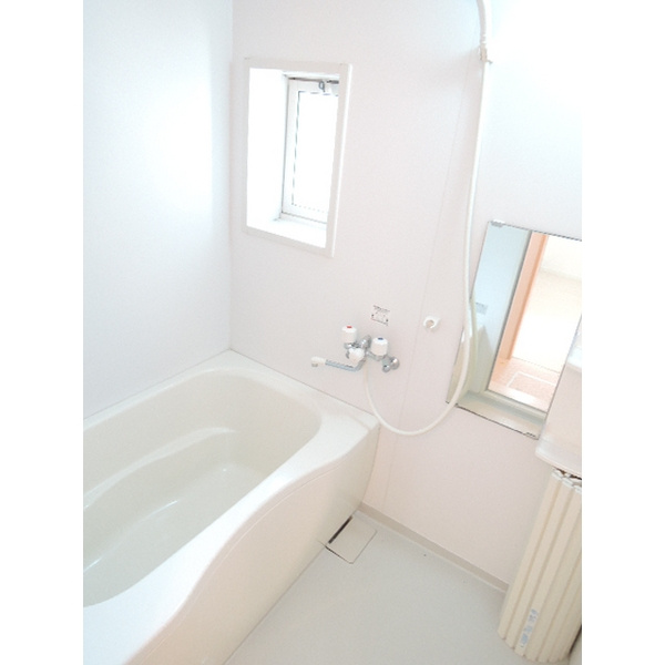 鎌倉市由比ガ浜３丁目のアパートの浴室