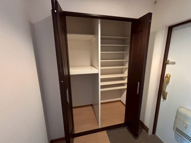 ヴァン　エステート　北在家の収納