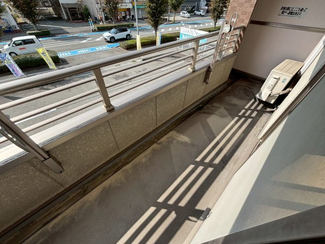 ヴァン　エステート　北在家のバルコニー