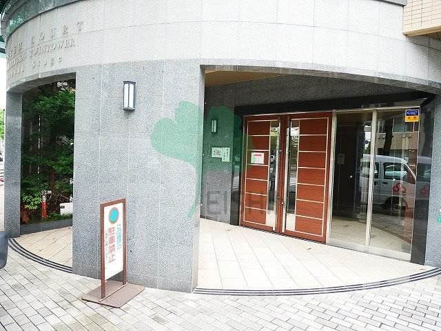 エステムコート博多祇園ツインタワーセカンドステージのエントランス