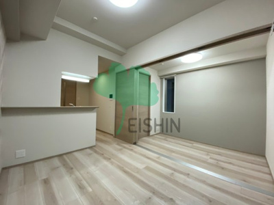 【居間・リビング】 | リファレンス竹下駅前 | アレンジ自由自在の広々空間です！