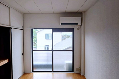 【居間・リビング】 | 相模原ヴィレッヂ（サガミハラヴィレッヂ） | 別号室参考写真(反転)