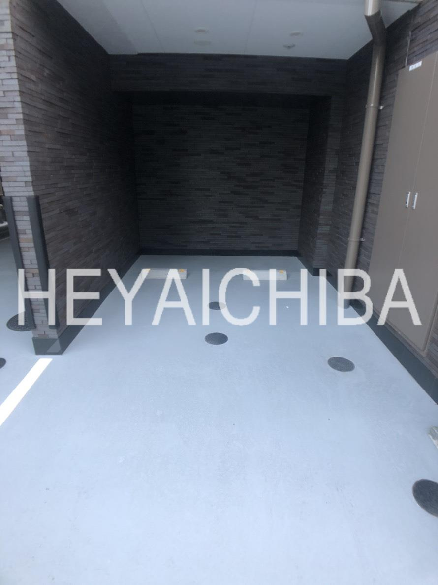 ステージグランデ上野松が谷の駐車場