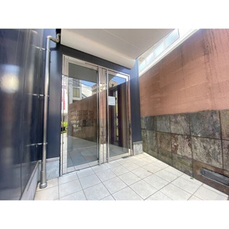 【エントランス】