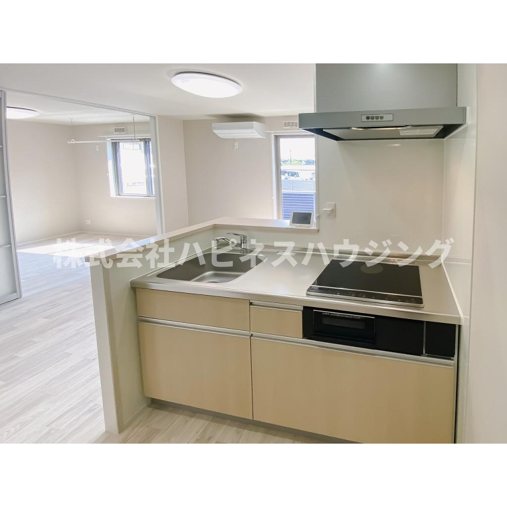 メゾン・グリシーヌのキッチン|コンパクトなキッチンで掃除もラクラク