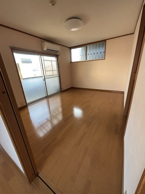 井上ハイツの居間・リビング