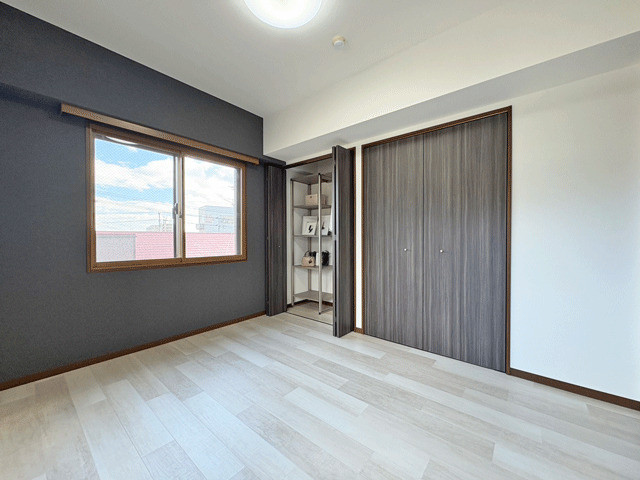 ライフコート東仙台の洋室