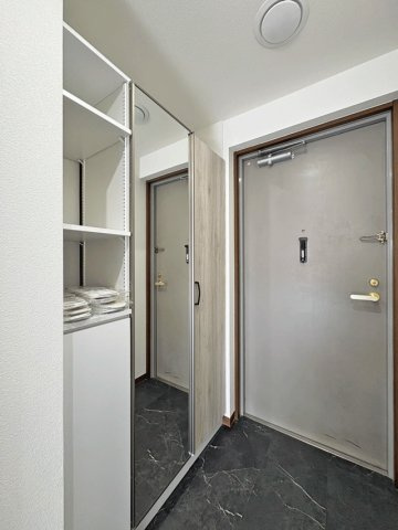 ライフコート東仙台の玄関