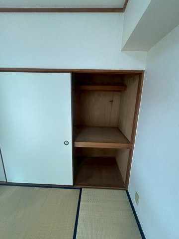 ロイヤルメゾン甲子園口Ⅲの収納