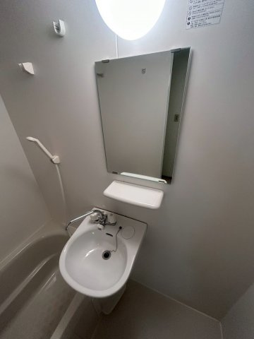 ロイヤルメゾン甲子園口Ⅲの洗面所