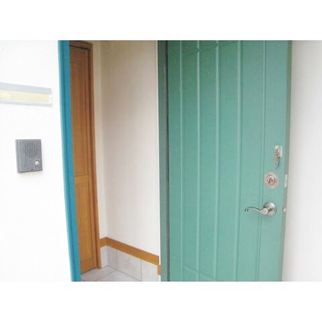 藤沢市辻堂３丁目のアパートの玄関