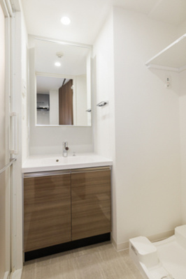 【洗面所】 | オアーゼ新宿西落合レジデンス | ※写真は同タイプ住戸です。