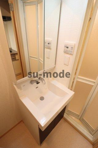 鶴野リバーサイドテラスの洗面所