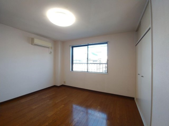 コーポヒルカワの居間・リビング