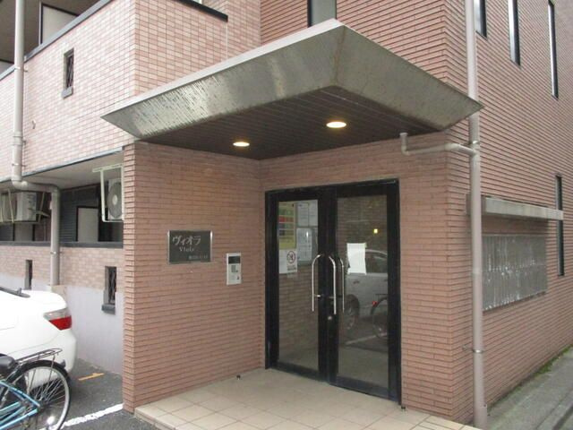 ヴィオラのエントランス